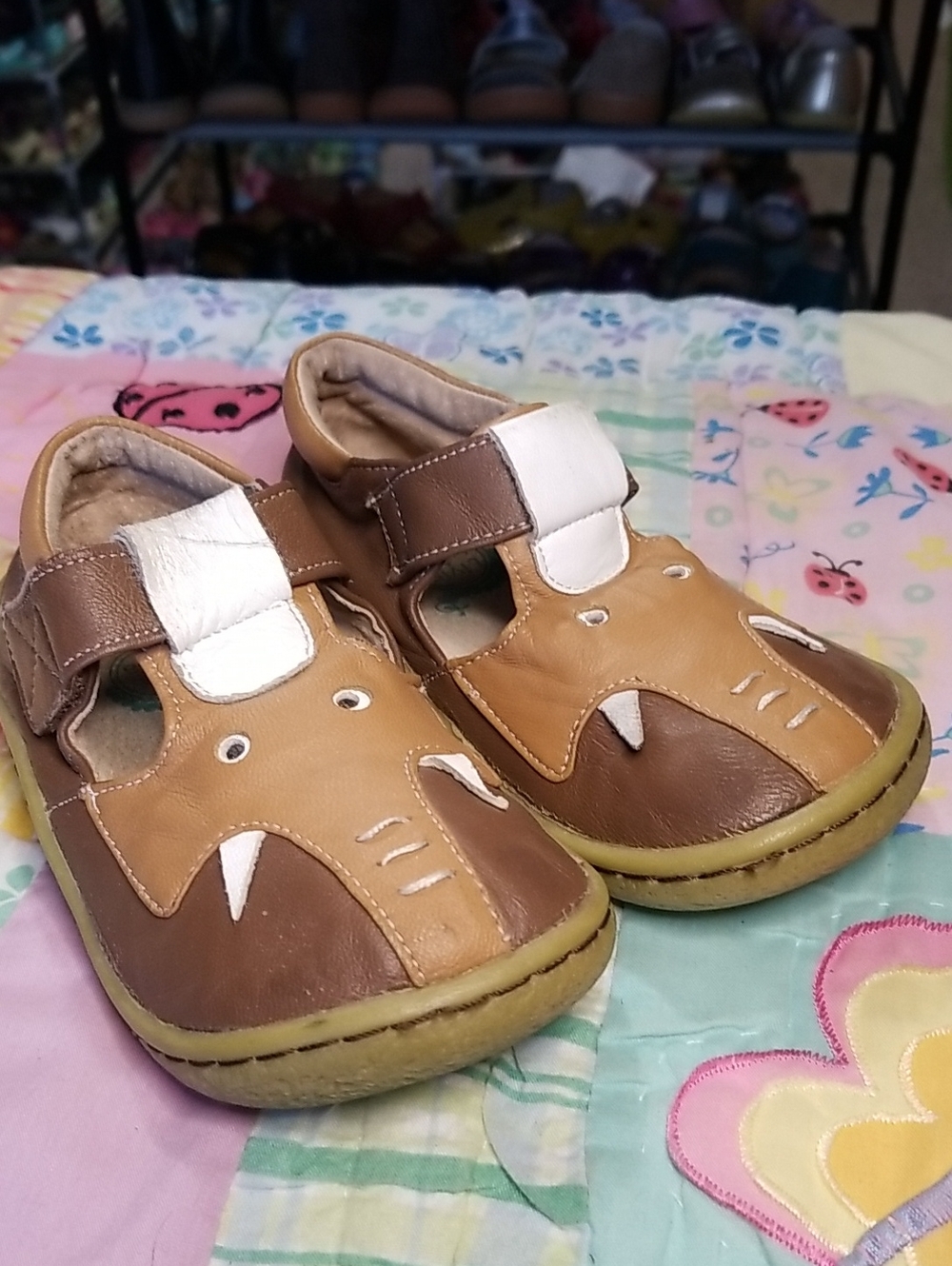 Livie & Luca Brown and Tan Leather Walker Shoes Size 10 Elephants